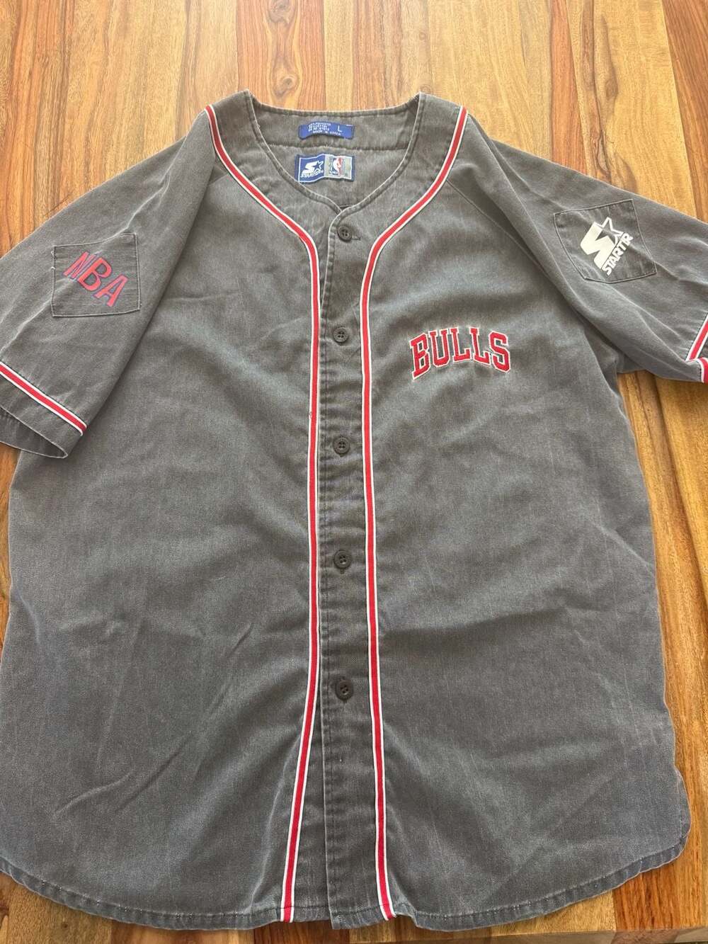 Vintage 90s Chicago Bulls Starter NBA Button Up Baseball Jersey